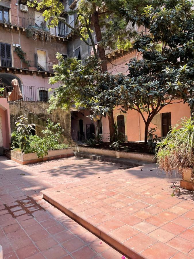 Corte Capuana Apartment Катания Екстериор снимка