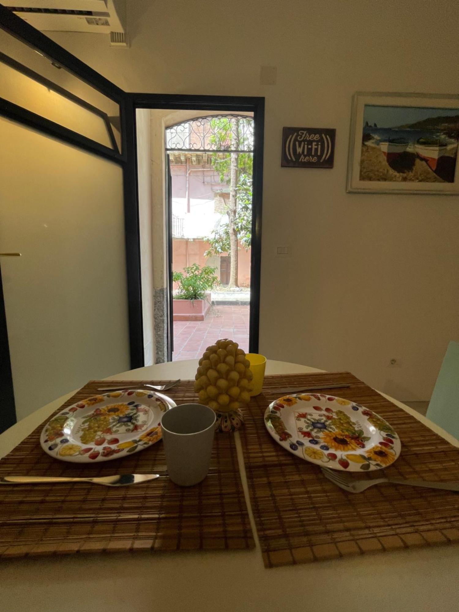Corte Capuana Apartment Катания Екстериор снимка