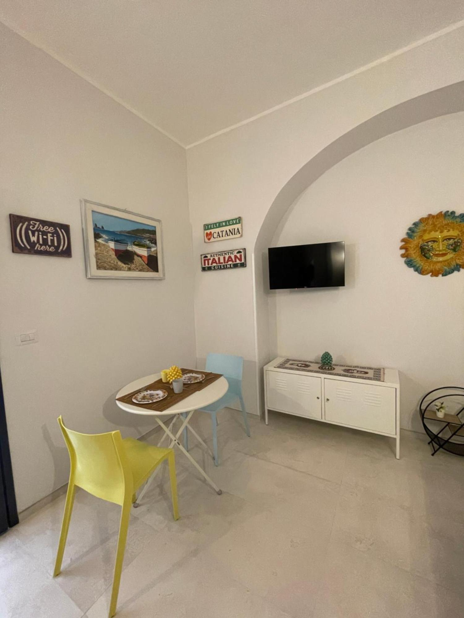 Corte Capuana Apartment Катания Екстериор снимка