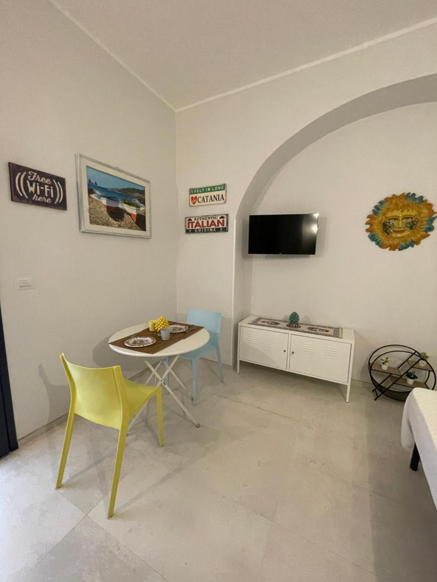 Corte Capuana Apartment Катания Екстериор снимка